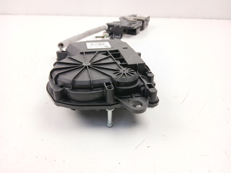 Recambio de cerradura maletero porton para bmw x1 (f48) xdrive 20 d referencia OEM IAM 7357112  7374006