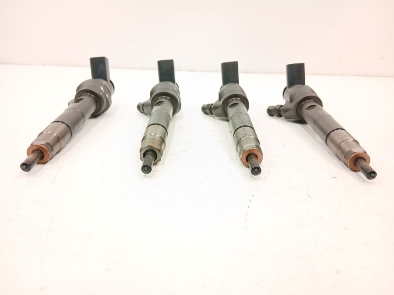 Recambio de inyectores juego para mini mini countryman (r60) cooper sd referencia OEM IAM 7798446 0445110601 