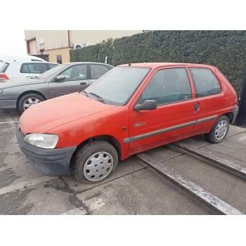 PEUGEOT 106 (S2) de desguace