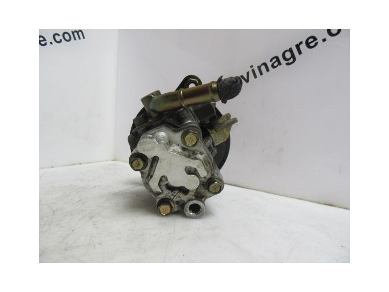 Recambio de bomba dirección : nissan vanette : 2.3 d (74,78cv) [1999] para nissan vanette 2.3 d referencia OEM IAM   