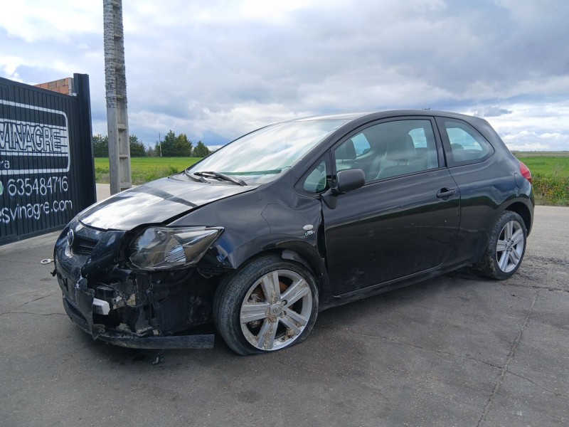 toyota auris (_e15_) del año 2006