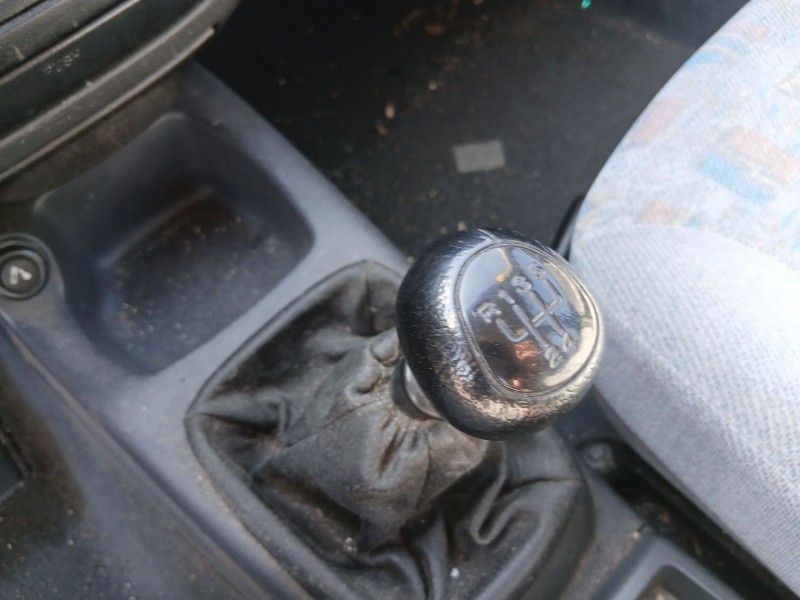 daewoo lanos (klat) del año 1999