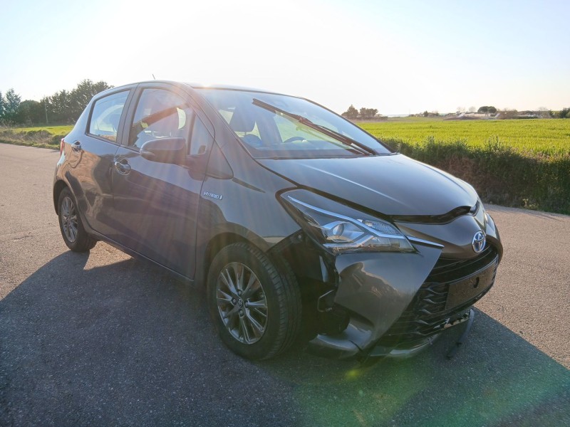 toyota yaris (_p13_) del año 2012