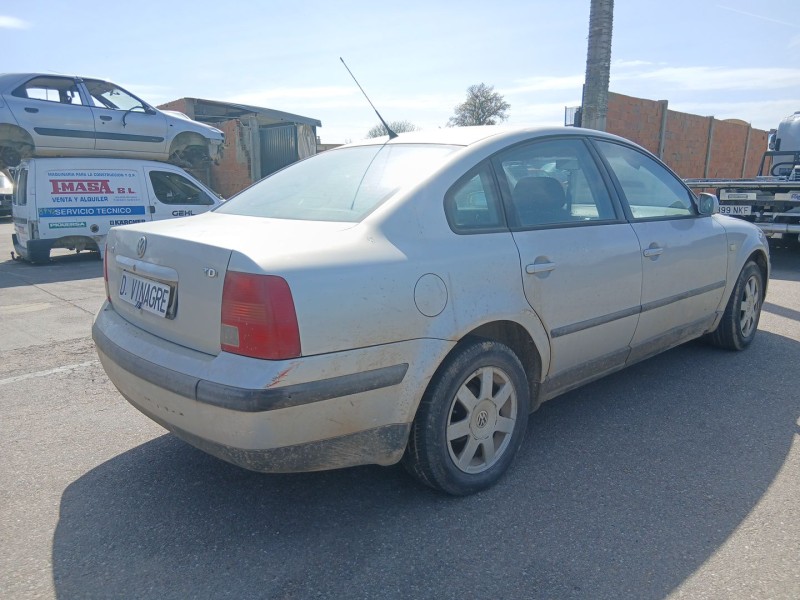 volkswagen passat b5 (3b2) del año 1999