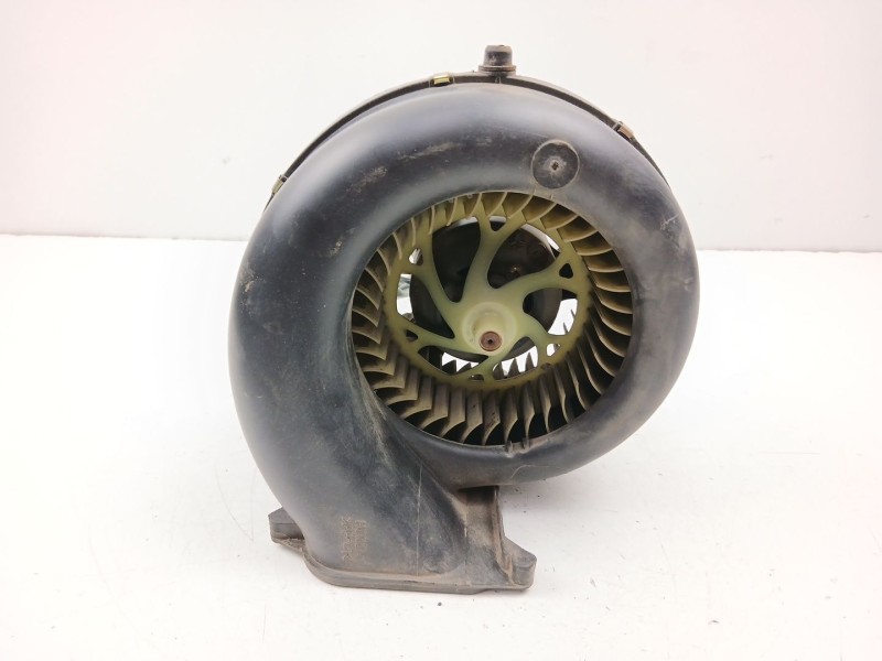 Recambio de motor calefaccion para rover 600 i (rh) 620 sdi referencia OEM IAM JGM100030  