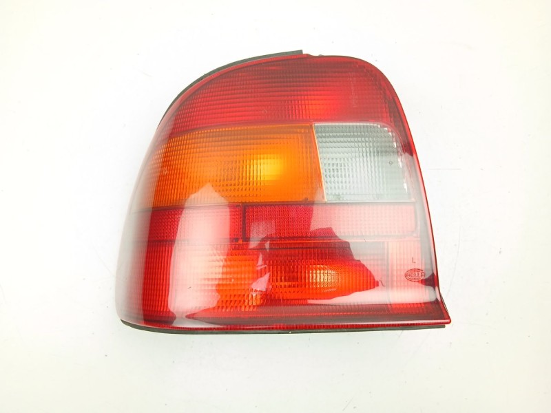 Recambio de piloto trasero izquierdo para rover 600 i (rh) 620 sdi referencia OEM IAM XFB100930  