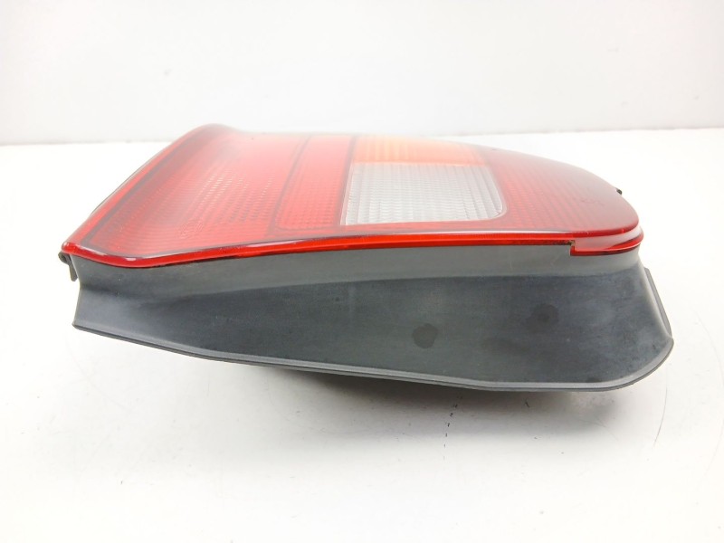 Recambio de piloto trasero izquierdo para rover 600 i (rh) 620 sdi referencia OEM IAM XFB100930  