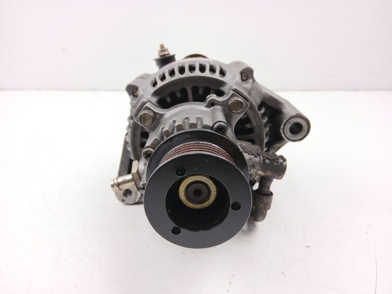 Recambio de alternador para rover 600 i (rh) 620 sdi referencia OEM IAM YLE101500 1002132272 