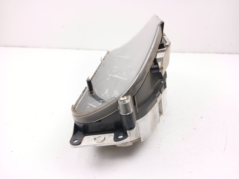 Recambio de cuadro instrumentos para rover 600 i (rh) 620 sdi referencia OEM IAM YAC109500PMJ AR0034002 