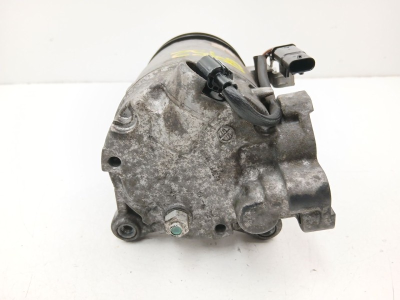 Recambio de compresor aire acondicionado para bmw x1 (f48) xdrive 20 d referencia OEM IAM 64525A3F1D2  