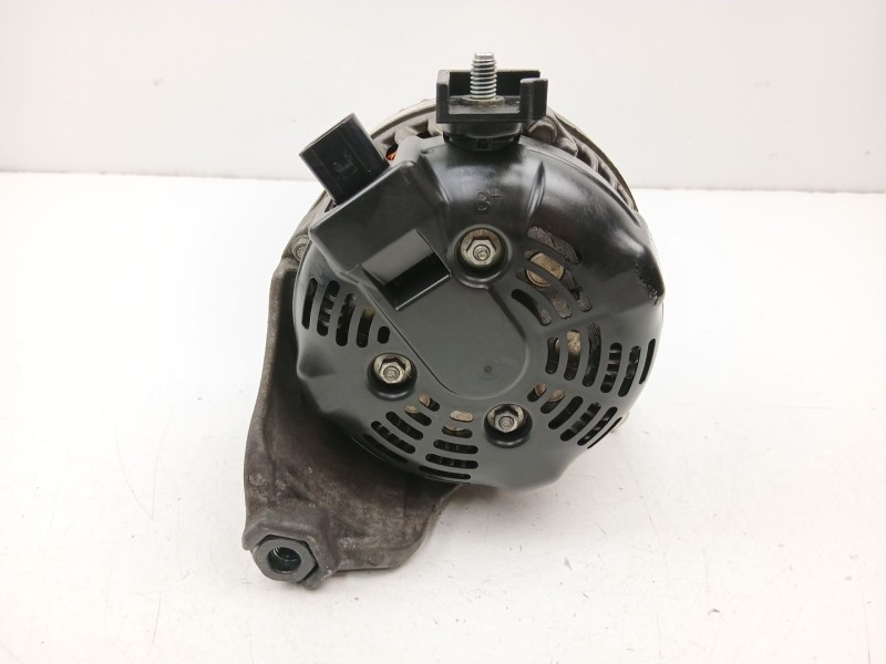 Recambio de alternador para bmw x1 (f48) xdrive 20 d referencia OEM IAM 7640131 1042118181 