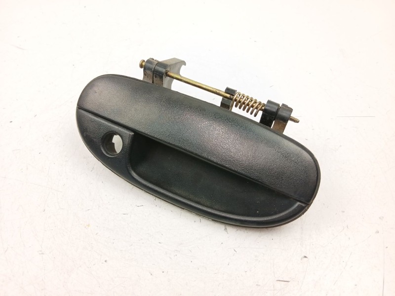 Recambio de manilla delantera derecha para daewoo lanos (klat) 1.3 referencia OEM IAM 96226250  