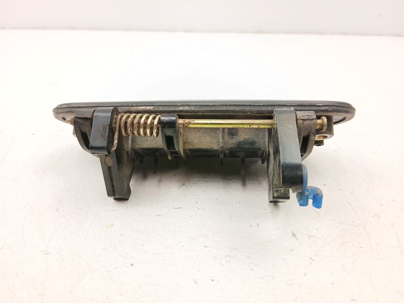 Recambio de manilla delantera derecha para daewoo lanos (klat) 1.3 referencia OEM IAM 96226250  