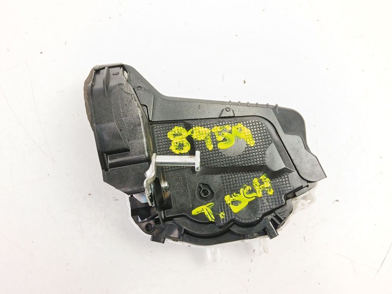 Recambio de cerradura puerta trasera derecha para toyota yaris (_p13_) 1.5 hybrid (nhp130_) referencia OEM IAM 690500D310  
