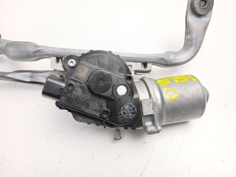 Recambio de motor limpia delantero para toyota yaris (_p13_) 1.5 hybrid (nhp130_) referencia OEM IAM 851100D191  