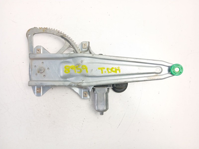 Recambio de elevalunas trasero derecho para toyota yaris (_p13_) 1.5 hybrid (nhp130_) referencia OEM IAM 698300D220  