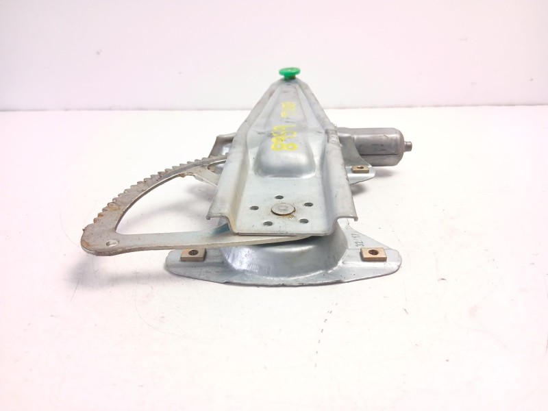 Recambio de elevalunas trasero derecho para toyota yaris (_p13_) 1.5 hybrid (nhp130_) referencia OEM IAM 698300D220  