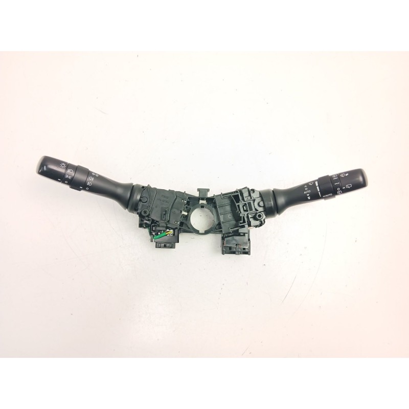 Recambio de mando luces y limpias para toyota yaris (_p13_) 1.5 hybrid (nhp130_) referencia OEM IAM 841400D300  846520D190