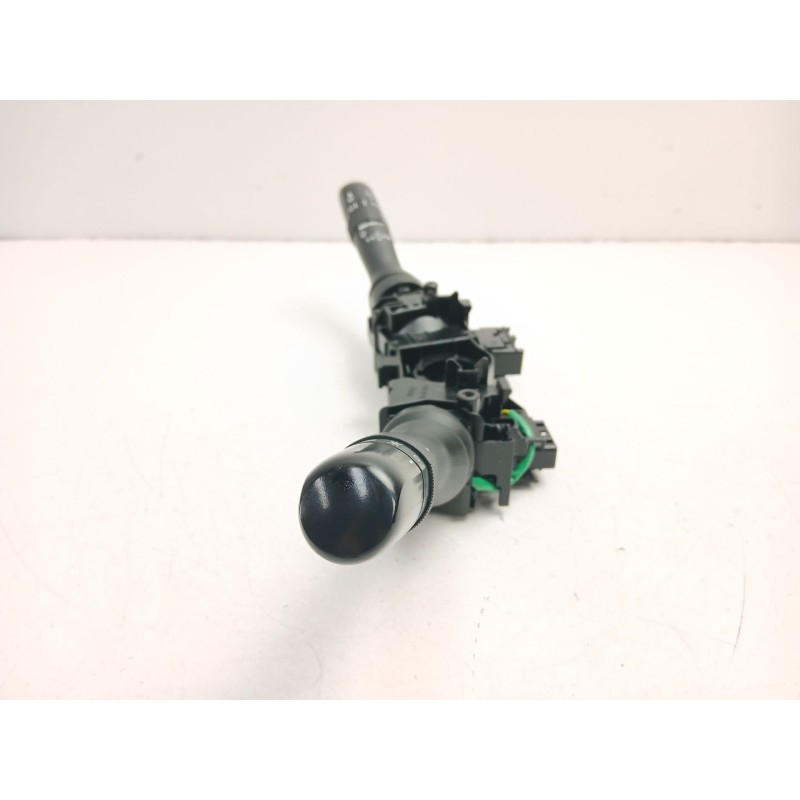Recambio de mando luces y limpias para toyota yaris (_p13_) 1.5 hybrid (nhp130_) referencia OEM IAM 841400D300  846520D190