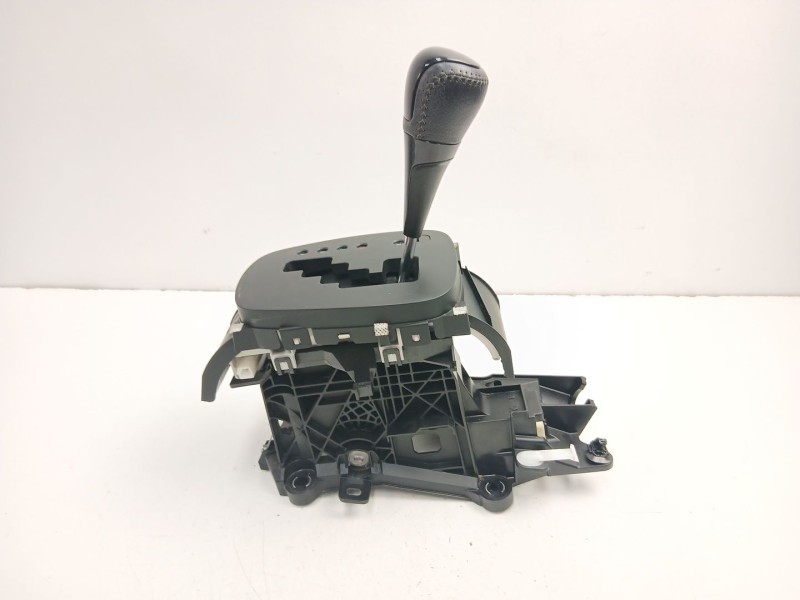 Recambio de palanca cambio automatico para toyota yaris (_p13_) 1.5 hybrid (nhp130_) referencia OEM IAM 3356052620  