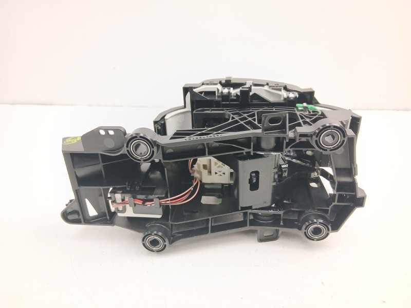 Recambio de palanca cambio automatico para toyota yaris (_p13_) 1.5 hybrid (nhp130_) referencia OEM IAM 3356052620  