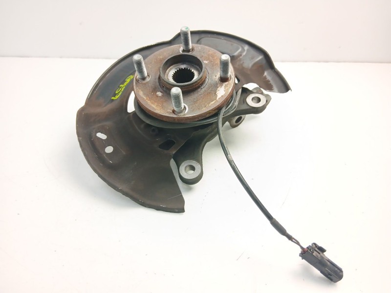 Recambio de mangueta delantera derecha para toyota yaris (_p13_) 1.5 hybrid (nhp130_) referencia OEM IAM 432110D230  