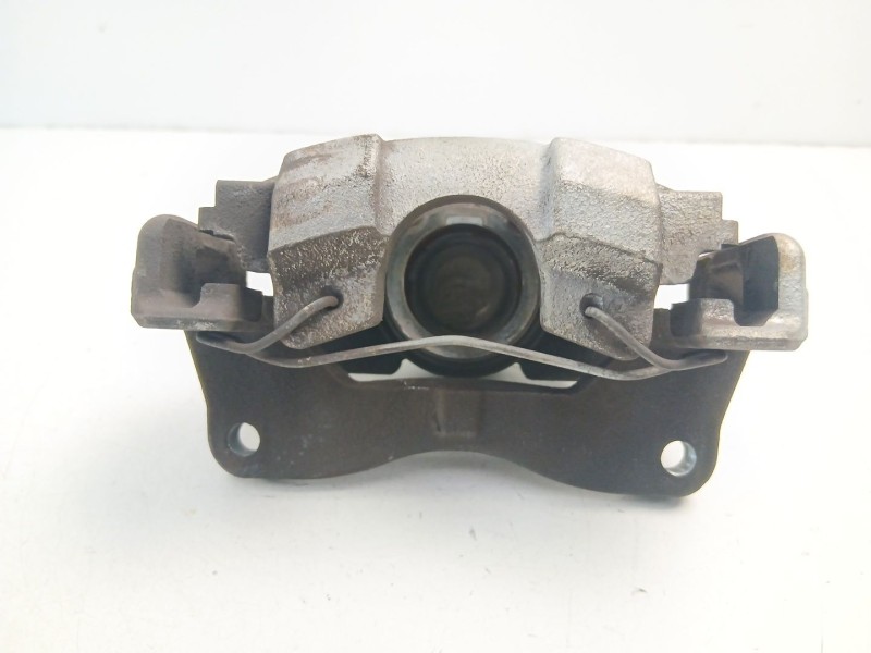 Recambio de pinza freno delantera izquierda para toyota yaris (_p13_) 1.5 hybrid (nhp130_) referencia OEM IAM 477500D200  