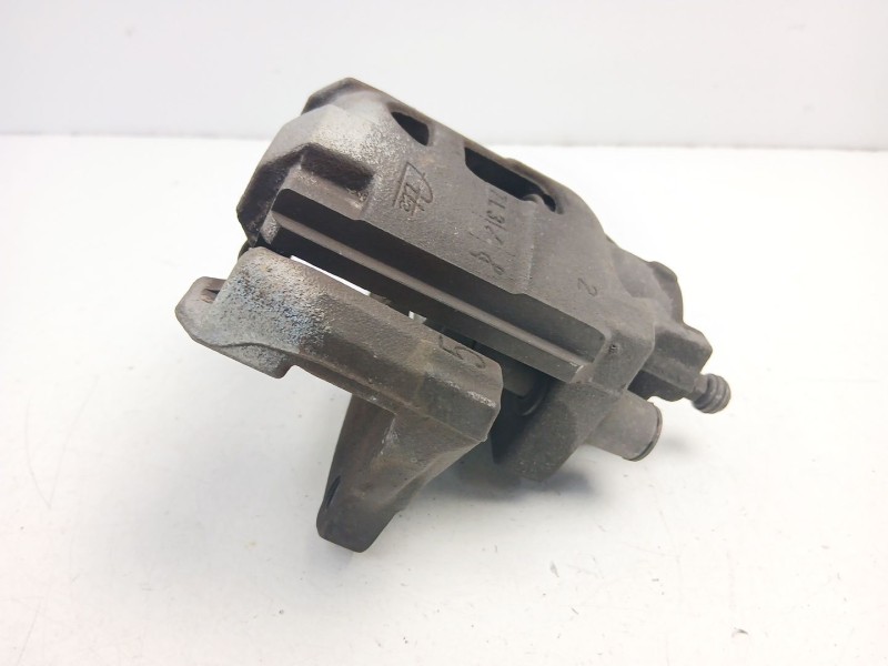 Recambio de pinza freno delantera izquierda para toyota yaris (_p13_) 1.5 hybrid (nhp130_) referencia OEM IAM 477500D200  
