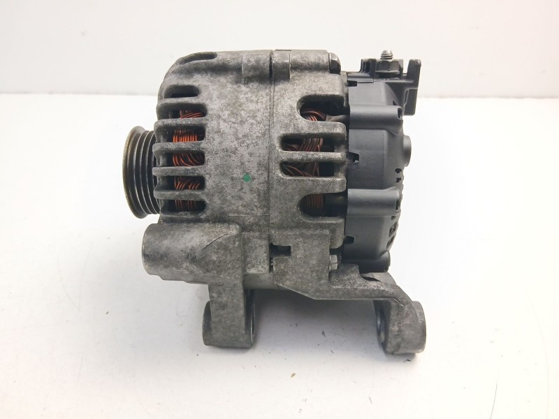 Recambio de alternador para mini mini countryman (r60) cooper sd referencia OEM IAM 7823291 TG15C157 
