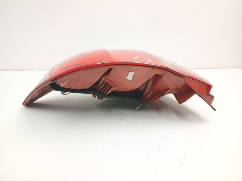 Recambio de piloto trasero izquierdo para toyota auris (_e15_) 2.2 d (ade157_, ade151_) referencia OEM IAM 8156102380  
