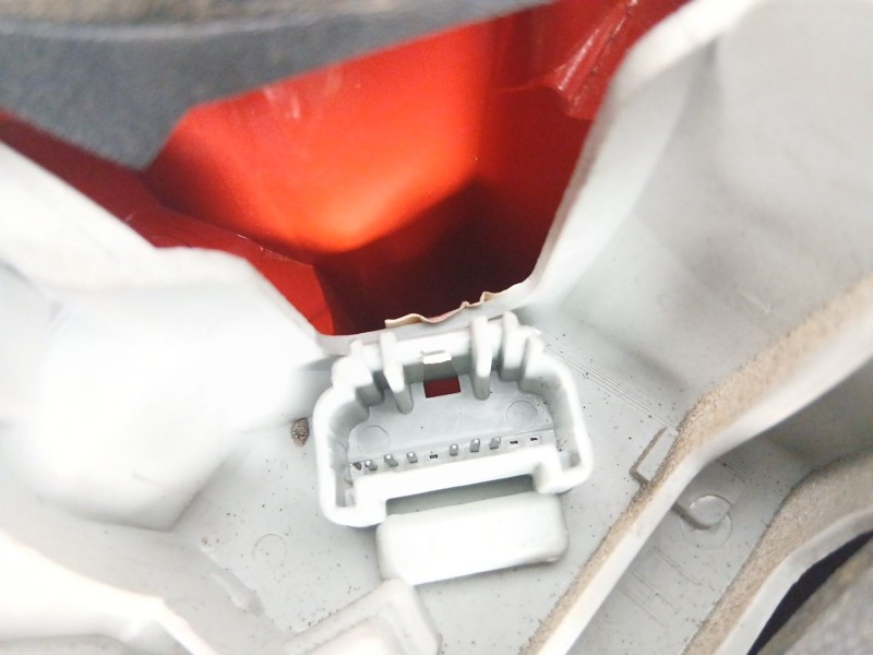 Recambio de piloto trasero izquierdo para toyota auris (_e15_) 2.2 d (ade157_, ade151_) referencia OEM IAM 8156102380  