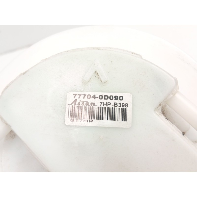 Recambio de bomba combustible aforador para toyota yaris (_p13_) 1.5 hybrid (nhp130_) referencia OEM IAM 777040D090  