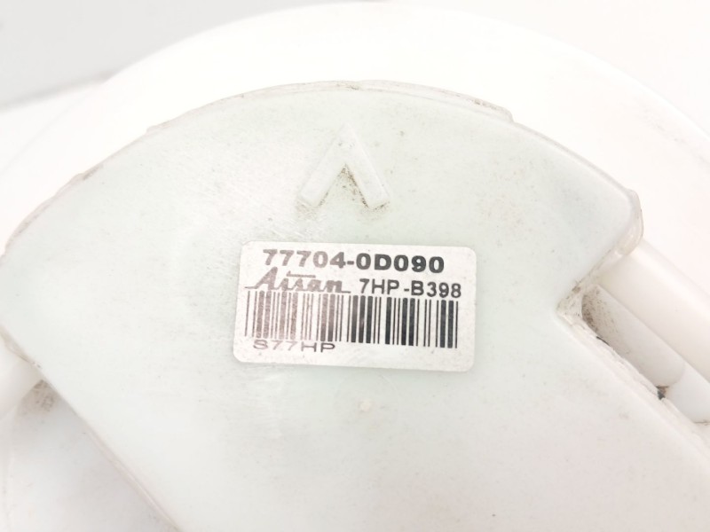 Recambio de bomba combustible aforador para toyota yaris (_p13_) 1.5 hybrid (nhp130_) referencia OEM IAM 777040D090  