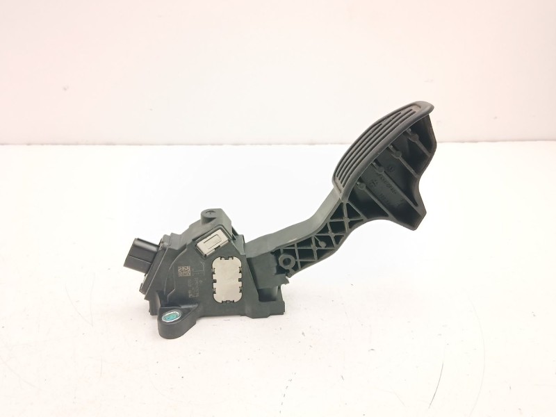 Recambio de potenciometro aceleracion para toyota yaris (_p13_) 1.5 hybrid (nhp130_) referencia OEM IAM 781100D110  