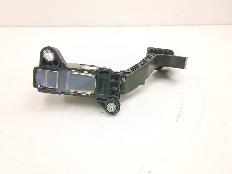 Recambio de potenciometro aceleracion para toyota yaris (_p13_) 1.5 hybrid (nhp130_) referencia OEM IAM 781100D110  