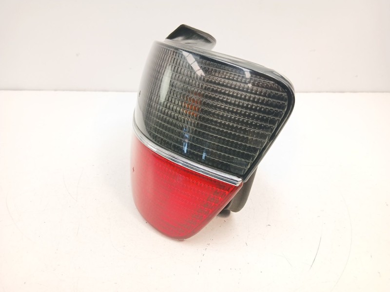 Recambio de piloto trasero derecho para peugeot 306 (7b, n3, n5) 1.9 d referencia OEM IAM 6351L9  