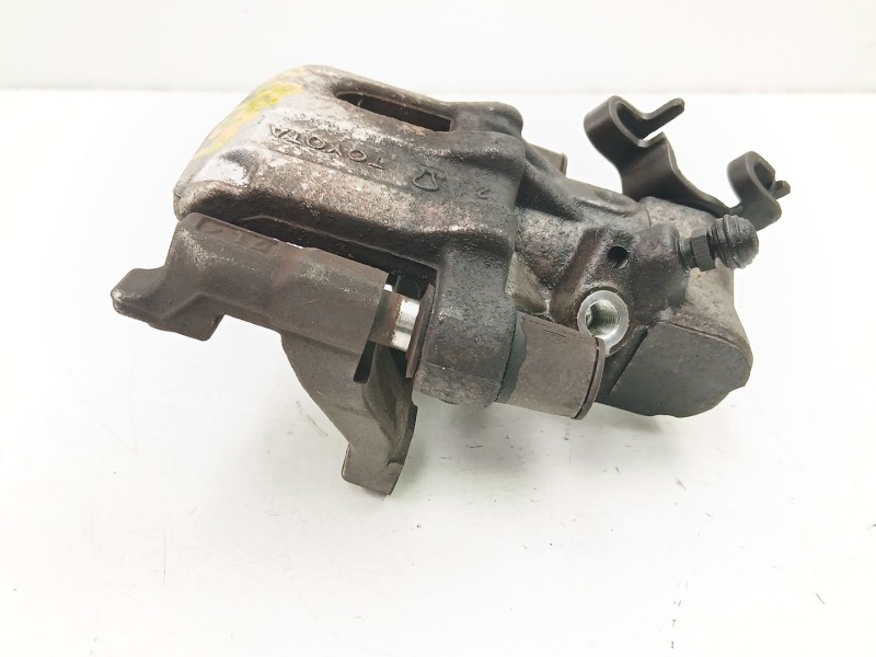 Recambio de pinza freno trasera derecha para toyota yaris (_p13_) 1.5 hybrid (nhp130_) referencia OEM IAM 478300D020  