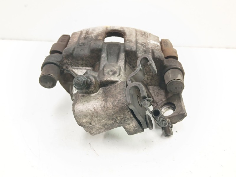 Recambio de pinza freno trasera derecha para toyota yaris (_p13_) 1.5 hybrid (nhp130_) referencia OEM IAM 478300D020  