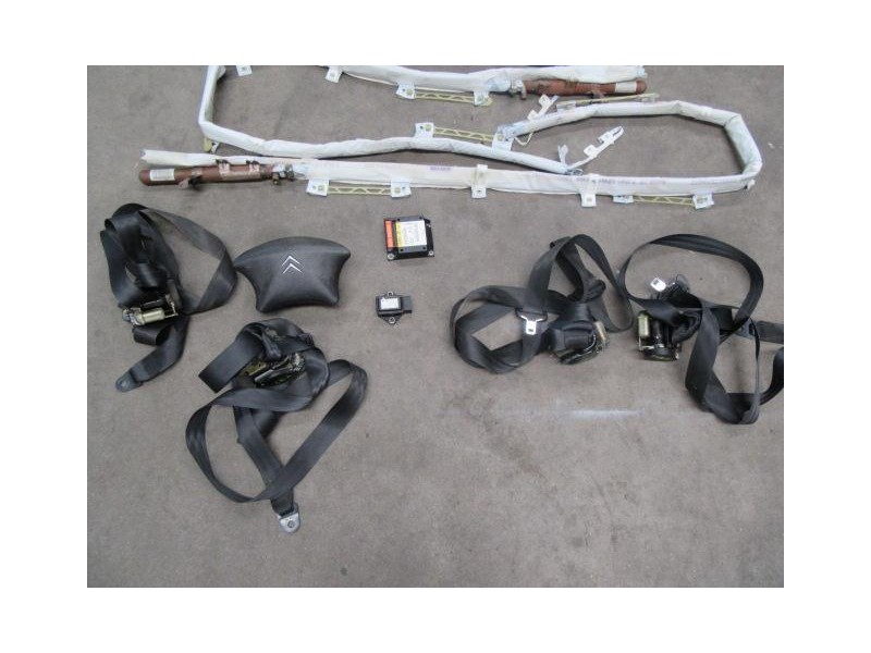 Recambio de airbag juego completo : citroen c 8 : 2.2 hdi (130cv) [2002] para citroen c 8 2.2 hdi referencia OEM IAM JUEGOENTERO
