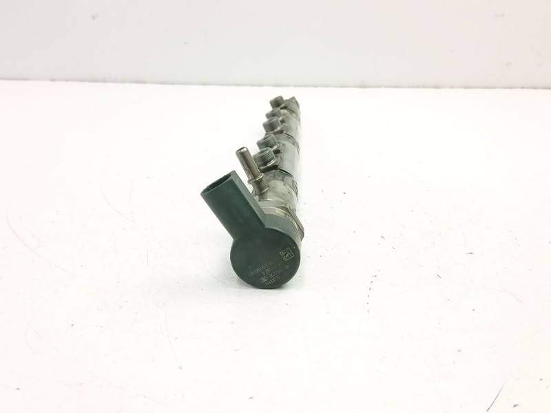 Recambio de rampa inyectora para bmw serie 3 berlina (e90) 320d referencia OEM IAM 7809128 0445214183 