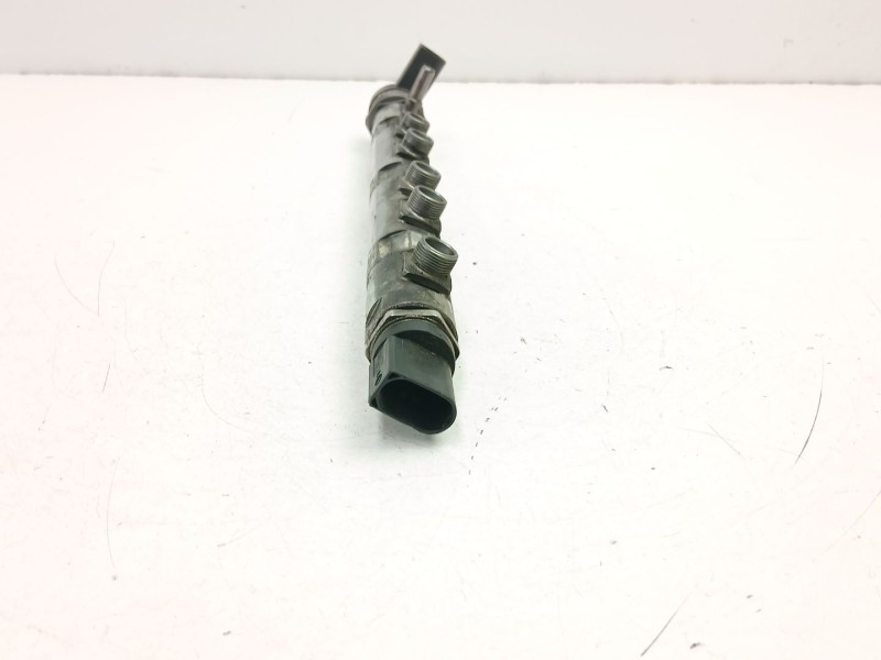 Recambio de rampa inyectora para bmw serie 3 berlina (e90) 320d referencia OEM IAM 7809128 0445214183 