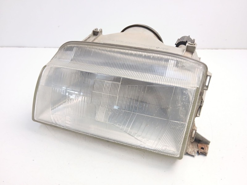 Recambio de faro izquierdo para renault 19 i (b/c53_) 1.4 referencia OEM IAM 7700823924  