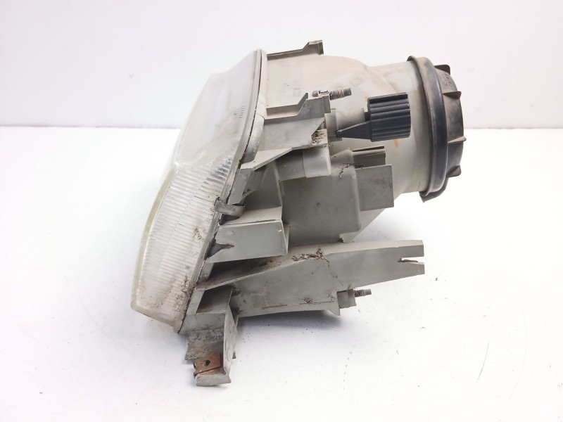 Recambio de faro izquierdo para renault 19 i (b/c53_) 1.4 referencia OEM IAM 7700823924  