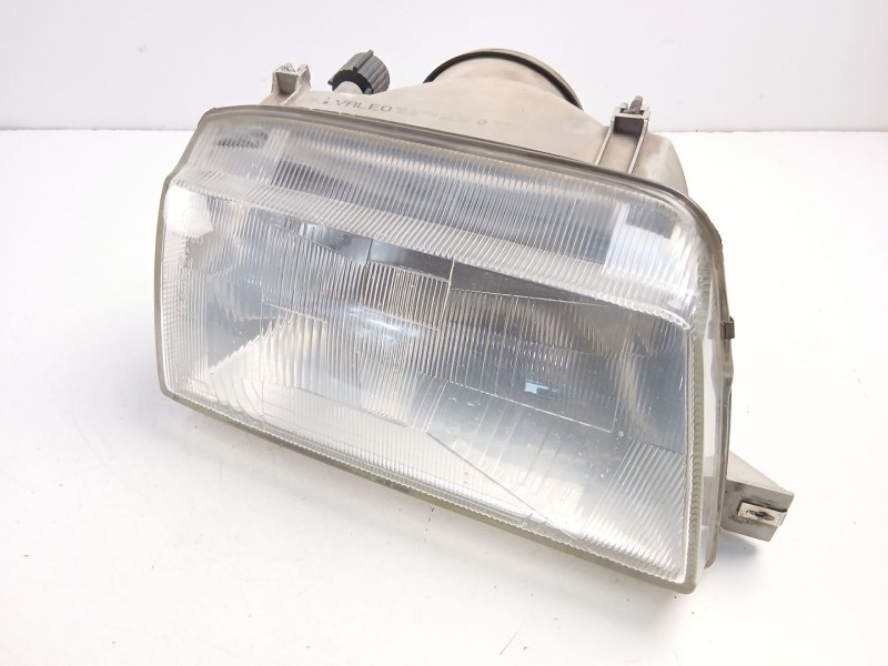 Recambio de faro derecho para renault 19 i (b/c53_) 1.4 referencia OEM IAM 7700823925  
