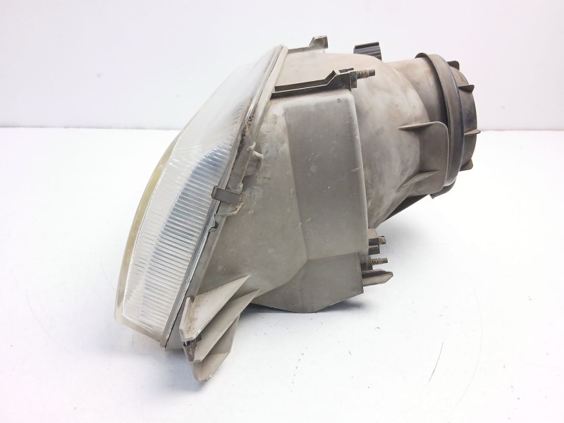 Recambio de faro derecho para renault 19 i (b/c53_) 1.4 referencia OEM IAM 7700823925  