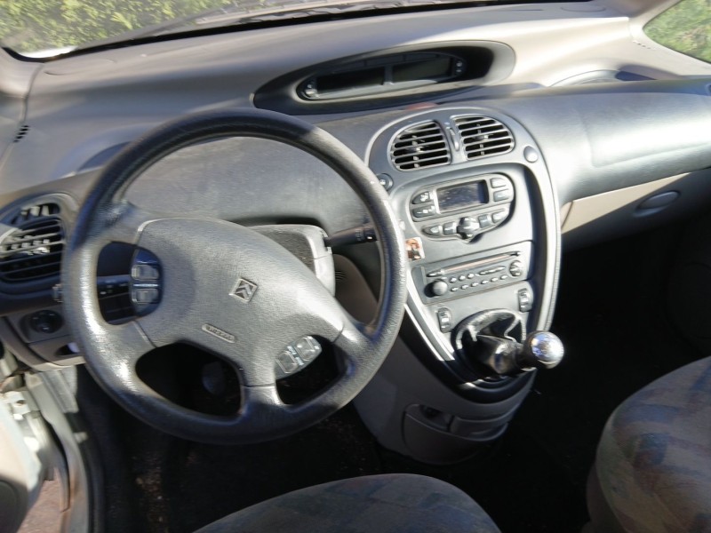 citroën xsara picasso (n68) del año 2002