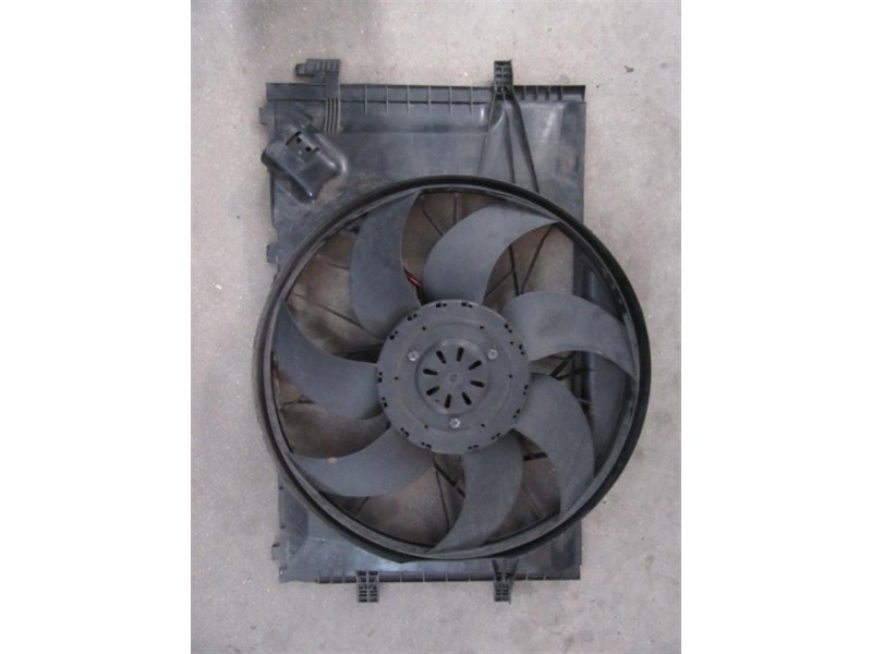Recambio de electroventilador : m. benz c 220 : 2.2 cdi [2006] para m. benz c 220 2.2 cdi referencia OEM IAM   