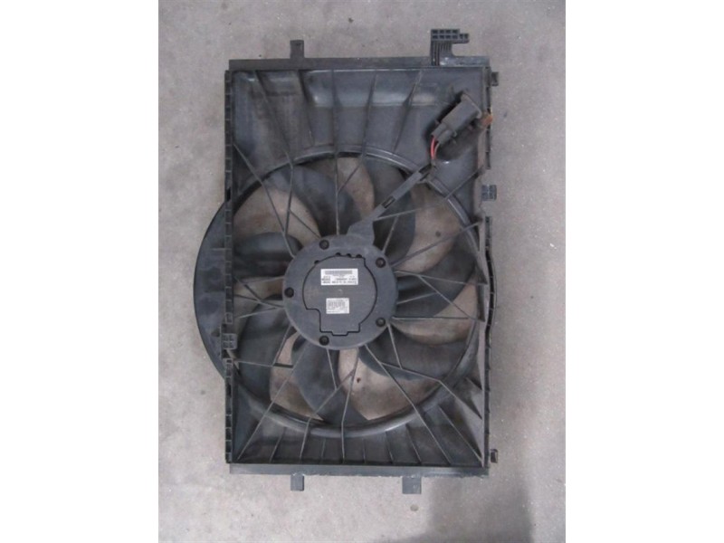 Recambio de electroventilador : m. benz c 220 : 2.2 cdi [2006] para m. benz c 220 2.2 cdi referencia OEM IAM   