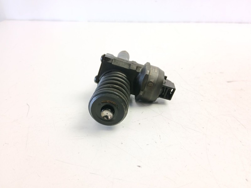 Recambio de inyectores juego para volkswagen passat b5 (3b2) 1.9 tdi referencia OEM IAM 038130073AG 0414720215 