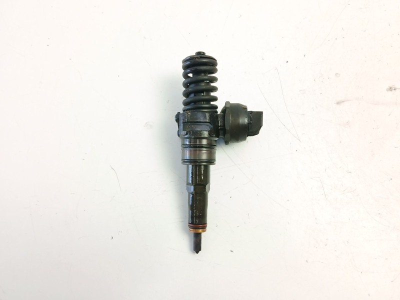 Recambio de inyectores juego para volkswagen passat b5 (3b2) 1.9 tdi referencia OEM IAM 038130073AG 0414720215 